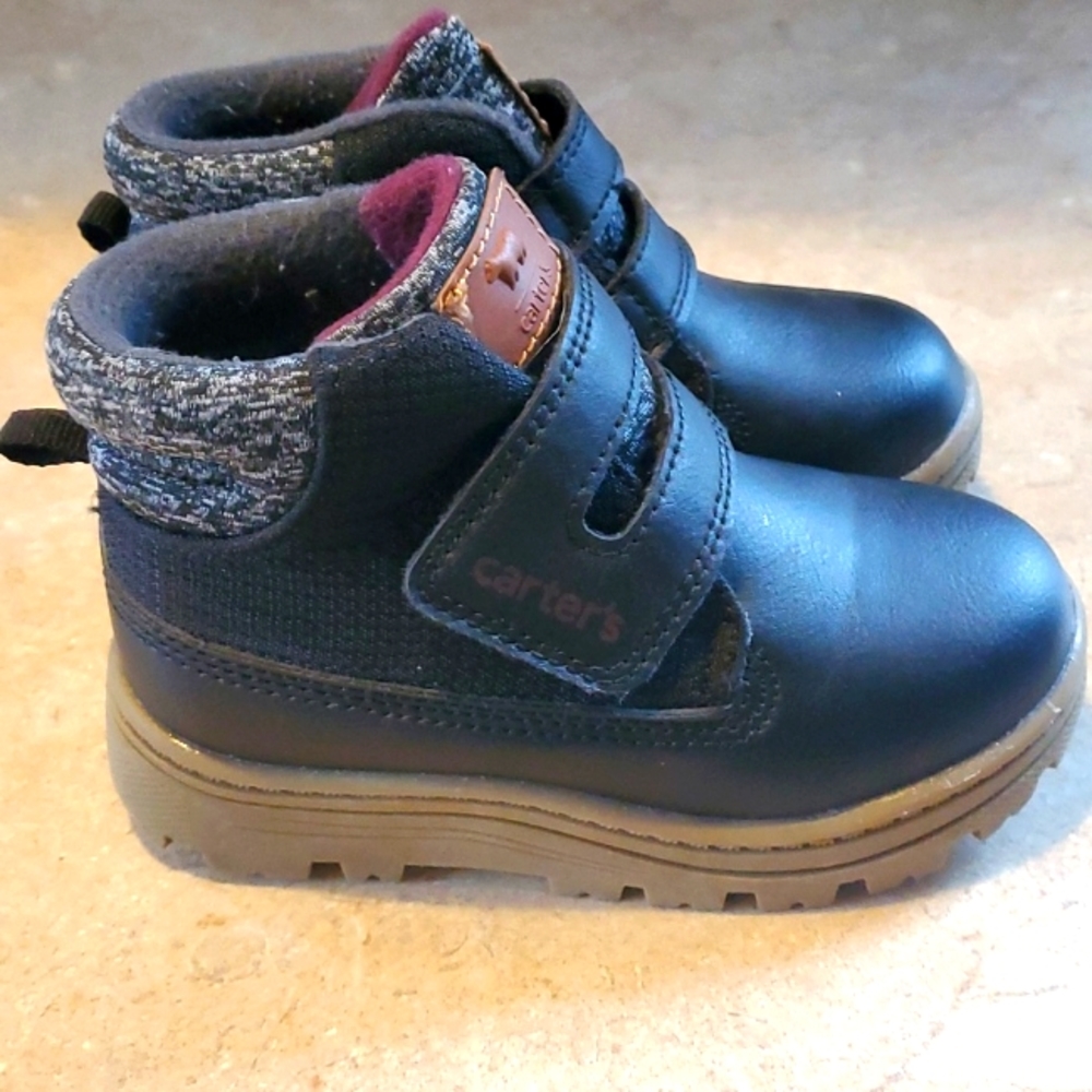 Boys Carter's velcro boots